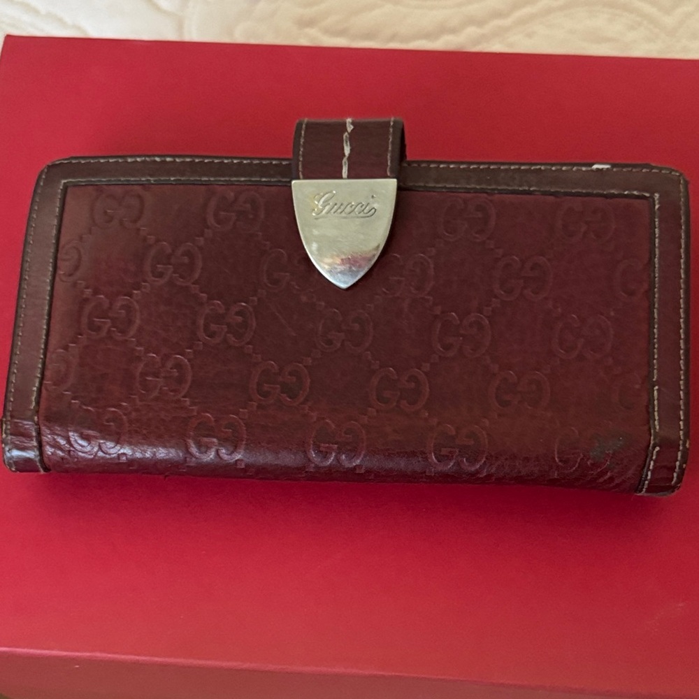Gucci Burgundy GG Emblem continental wallet